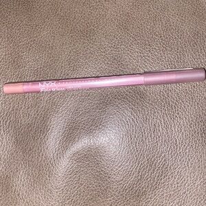 NYX lip liner